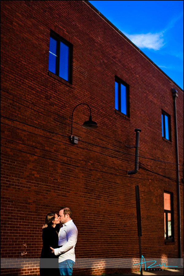 Downtown Raleigh engagement portrait sesion
