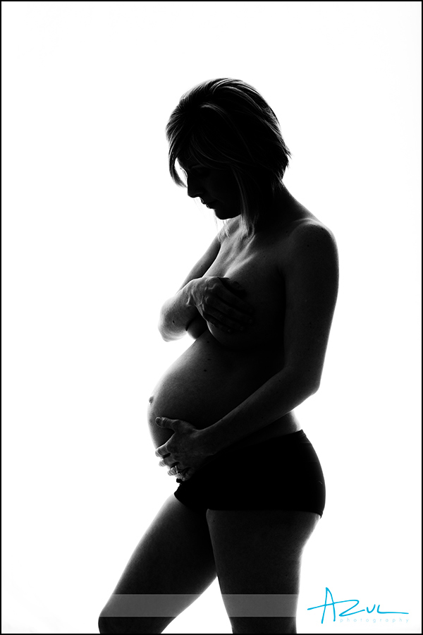 Raleigh artistic maternity photographer