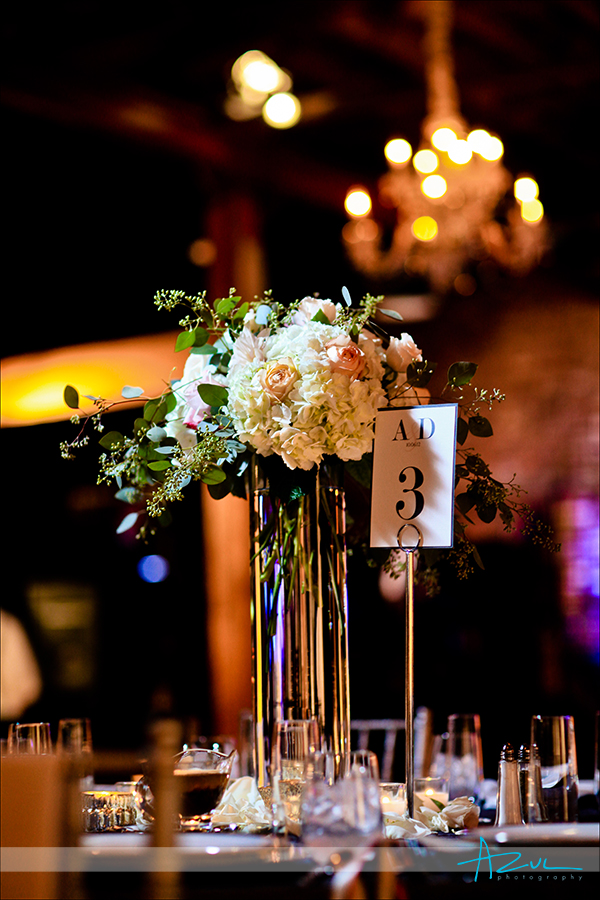 Perfect way to decorate your wedding day table top