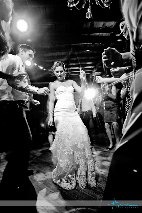 Wedding day dance moves for couples