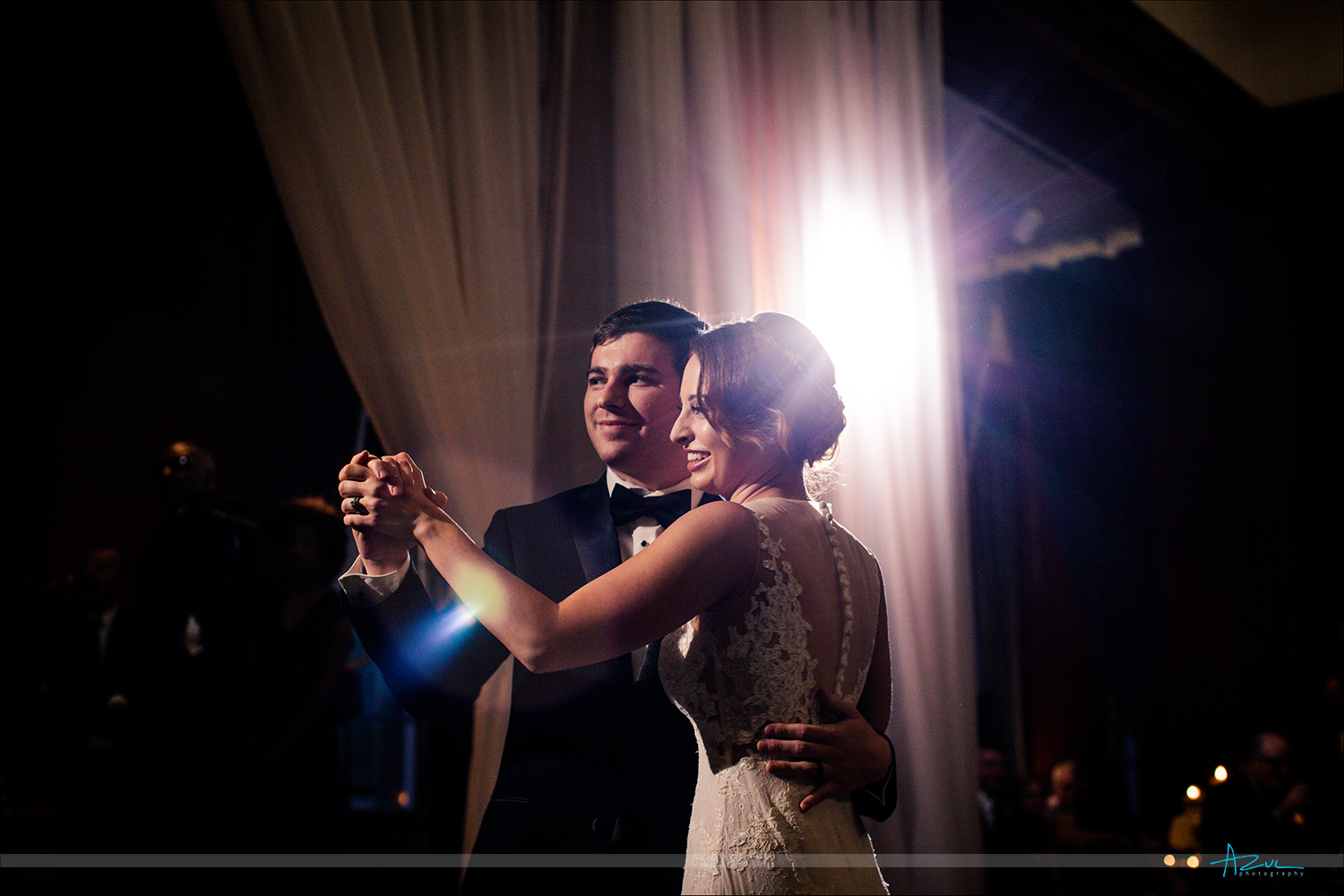 Creative wedding reception first dance photography with strobes at 21c Museum & Hotel